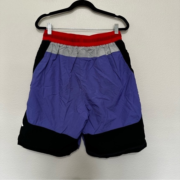 Nike Sportswear Throwback Basketball Shorts M medium Purple Black AJ3673-554 - Picture 4 of 4